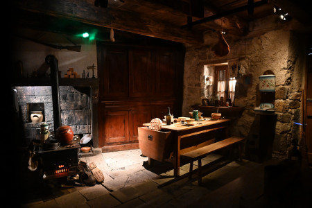 Toinette's Grannie's home